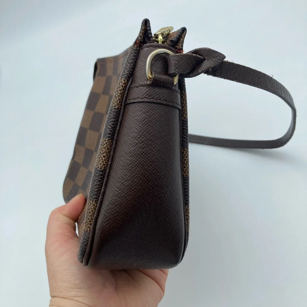 LOUIS VUITTON DAMIER EBENE MAKE UP POUCHETTE BAG